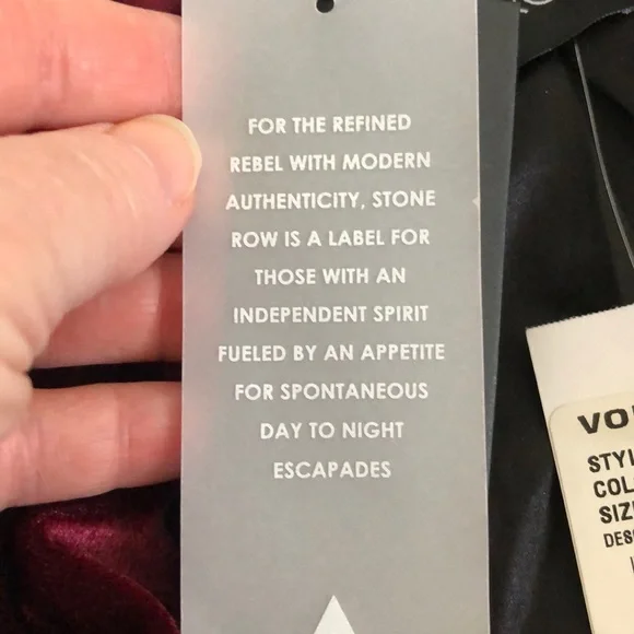 NWT Stunning! Volcom Stone Row Burgundy Soft Velvet Jacket - Size Small - Picture 14 of 16